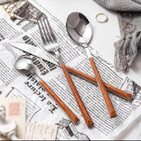 Cubertería Juego De 24 Cubiertos Color Madera Plata