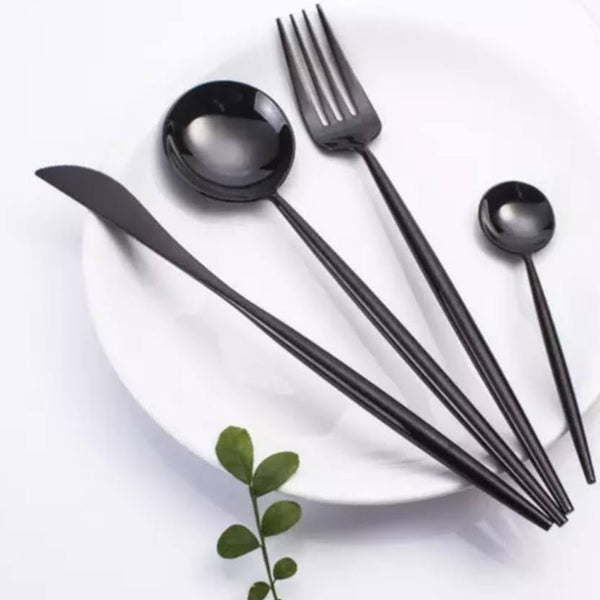 CUBERTERIA JUEGO DE 24 CUBIERTOS COLOR NEGRO